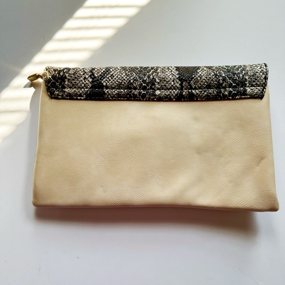Snake Skin patterned Clutch Bag - Picture 2 of 4